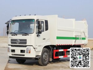 東風(fēng)天錦對接垃圾車