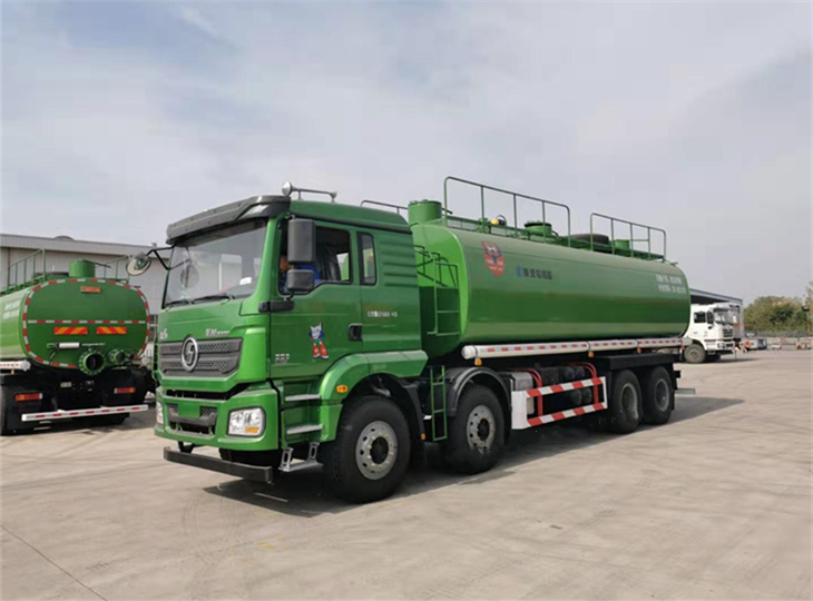 陜汽德龍罐式泥漿自卸車(chē)